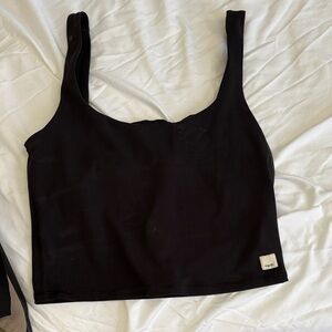 Vuori Classic Black Crop Top